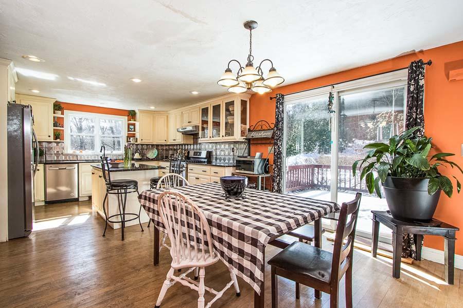 18 Peters Path Mashpee, MA 02649 - Photo 8 of 22 IMG_8978s