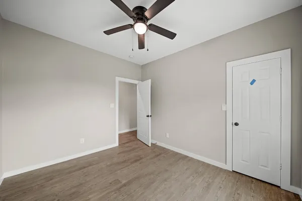 $1,400 | 1644 County Road 180, Unit 3, Alvin, TX 77511
