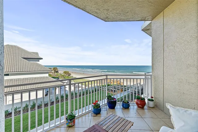 $699,900 | 2855 South Atlantic Avenue, Unit 304, Daytona Beach, FL 32118