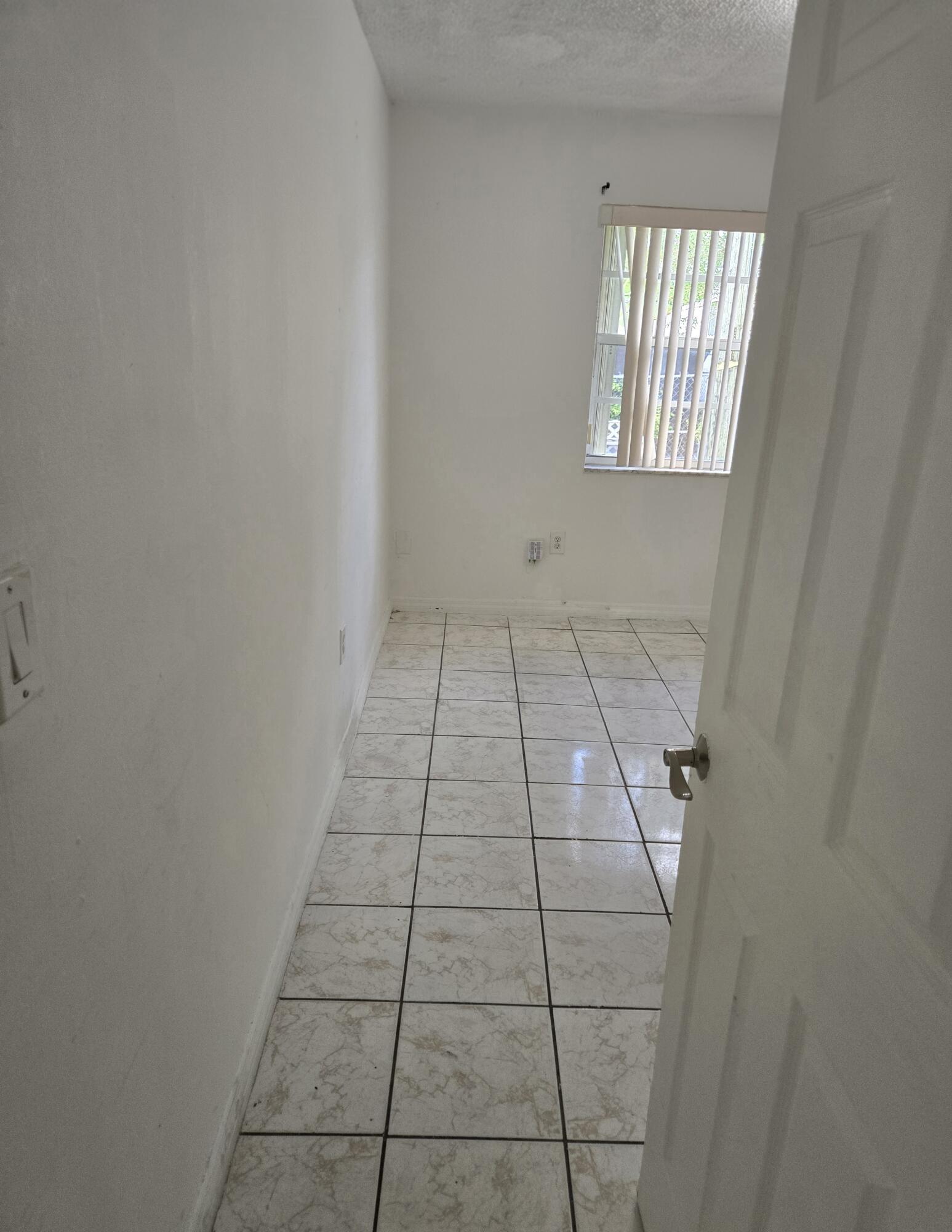11302 Southwest 7th Street Miami, FL 33174 - Photo 21 of 25 21