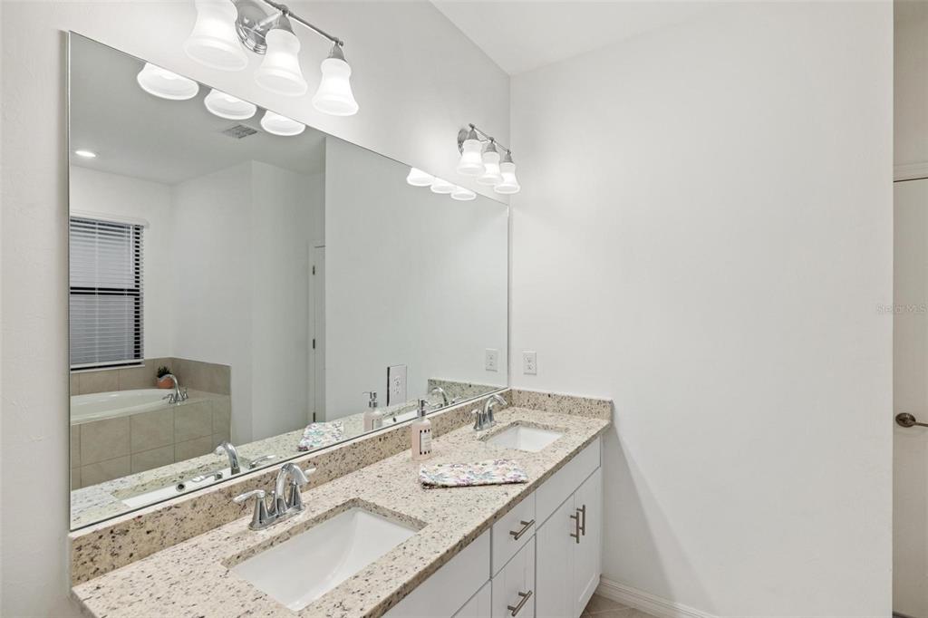 19729 Fishhawk Trail Venice, FL 34293 - Photo 32 of 45