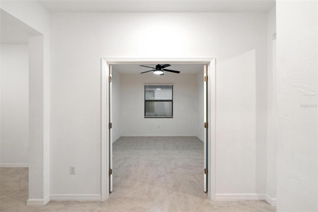 19729 Fishhawk Trail Venice, FL 34293 - Photo 8 of 45