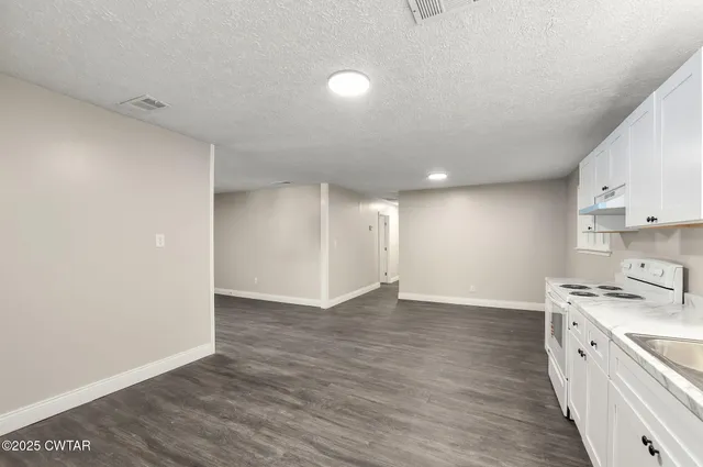 $179,900 | 47 Oakwood Drive, Jackson, TN 38301