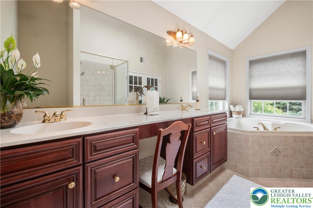 4064 Autumn Ridge Road Bethlehem, PA 18017 - Photo 39 of 51 Gallery Image 39