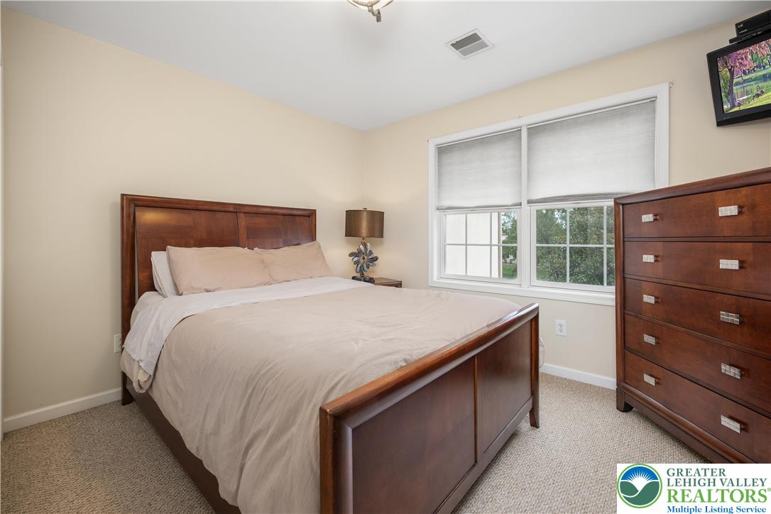 4064 Autumn Ridge Road Bethlehem, PA 18017 - Photo 45 of 51 Gallery Image 45