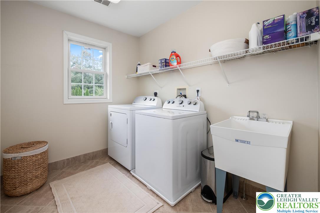 4064 Autumn Ridge Road Bethlehem, PA 18017 - Photo 47 of 51 Gallery Image 47