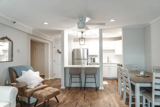 $389,000 | 12 Summit Avenue, Unit 4, Beverly, MA 01915