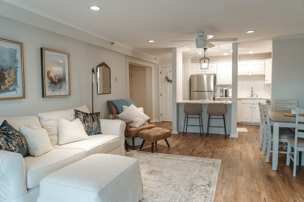 12 Summit Avenue, Unit 4 Beverly, MA 01915 - Photo 3 of 22