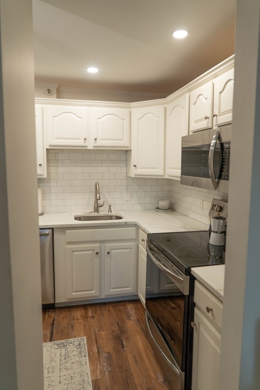 12 Summit Avenue, Unit 4 Beverly, MA 01915 - Photo 5 of 22