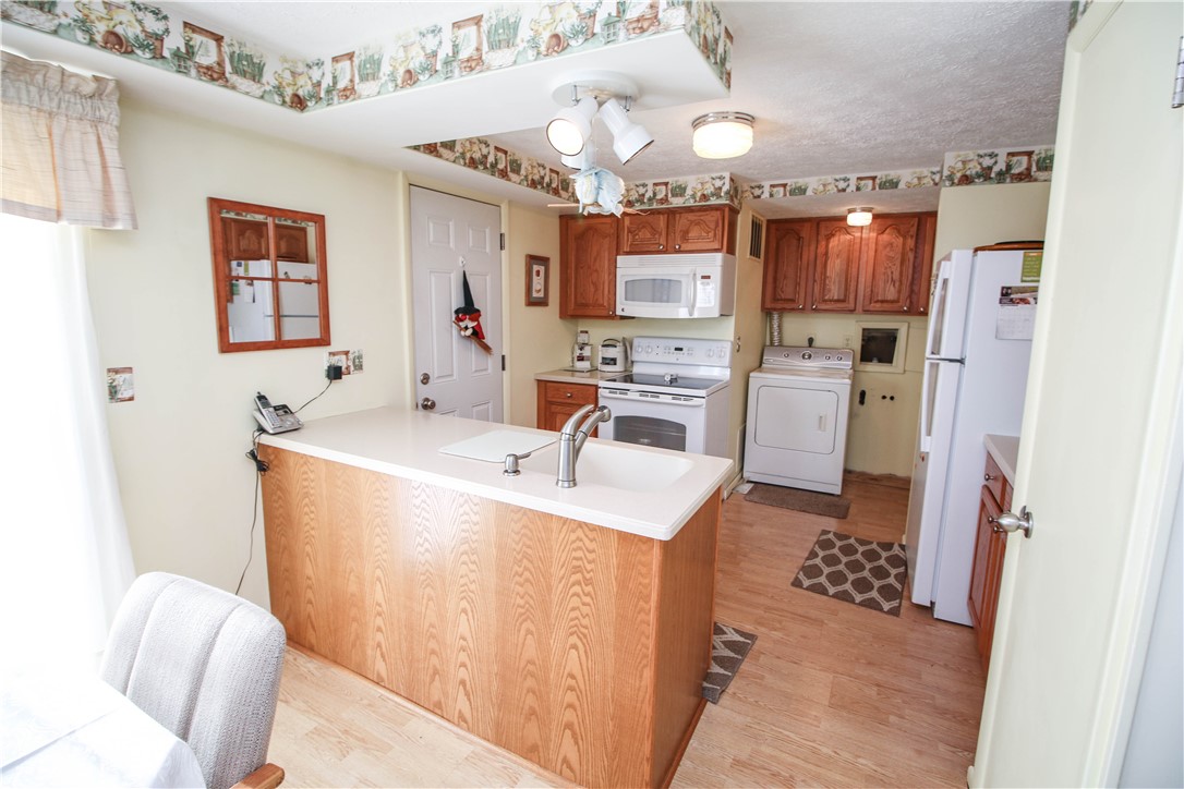 138 Greenway Boulevard Riga, NY 14428 - Photo 7 of 14