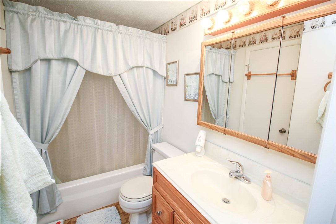 138 Greenway Boulevard Riga, NY 14428 - Photo 9 of 14