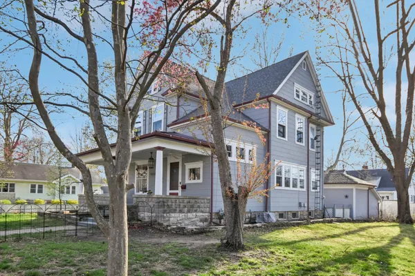 $300,000 | 1003 North Chicago Street, Pontiac, IL 61764