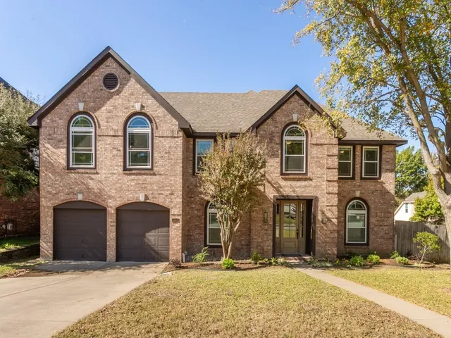 $825,000 | 1041 Woodbriar Drive, Grapevine, TX 76051