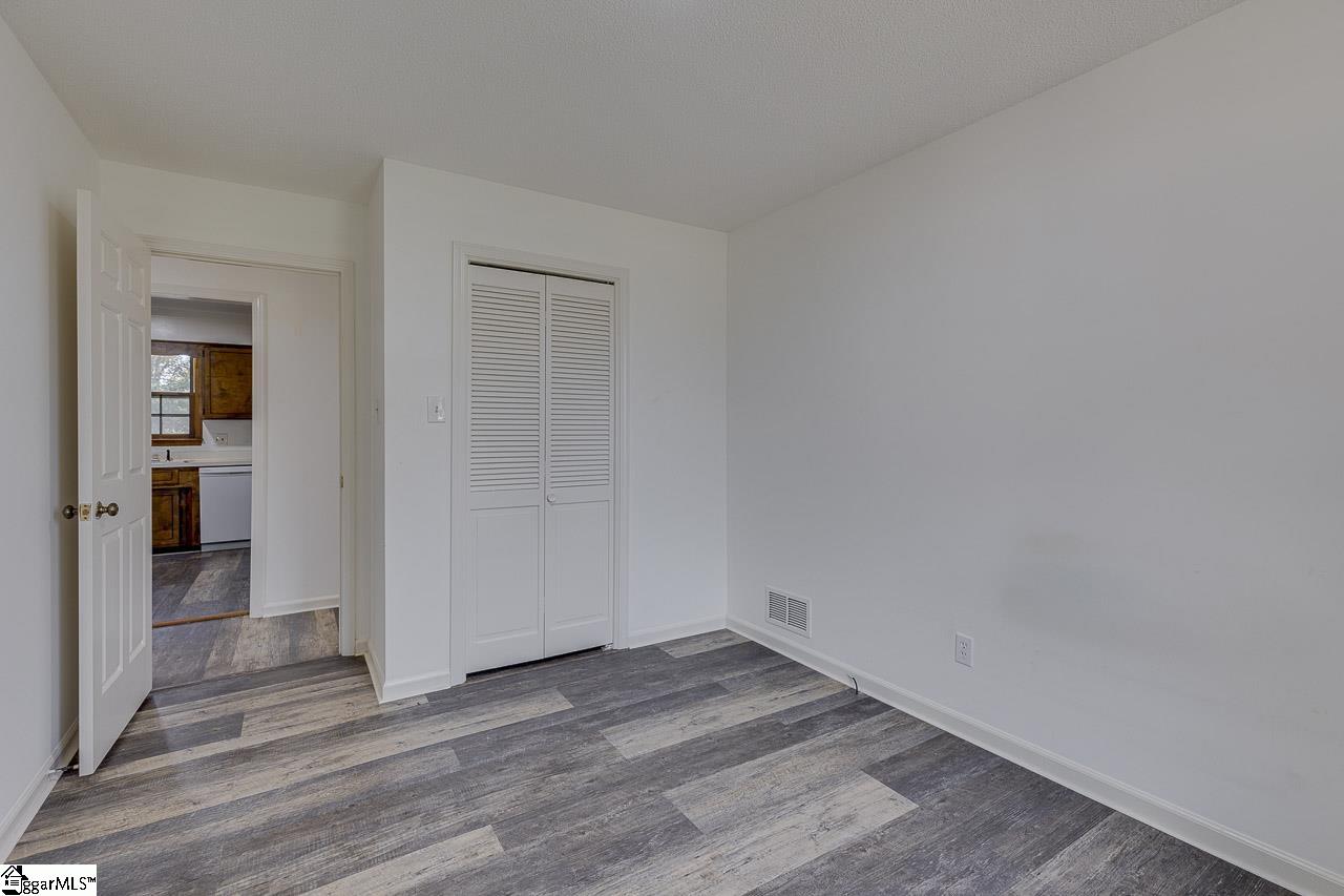 3622 Parris Bridge Road Boiling Springs, SC 29316 - Photo 16 of 33 Gallery Image 16