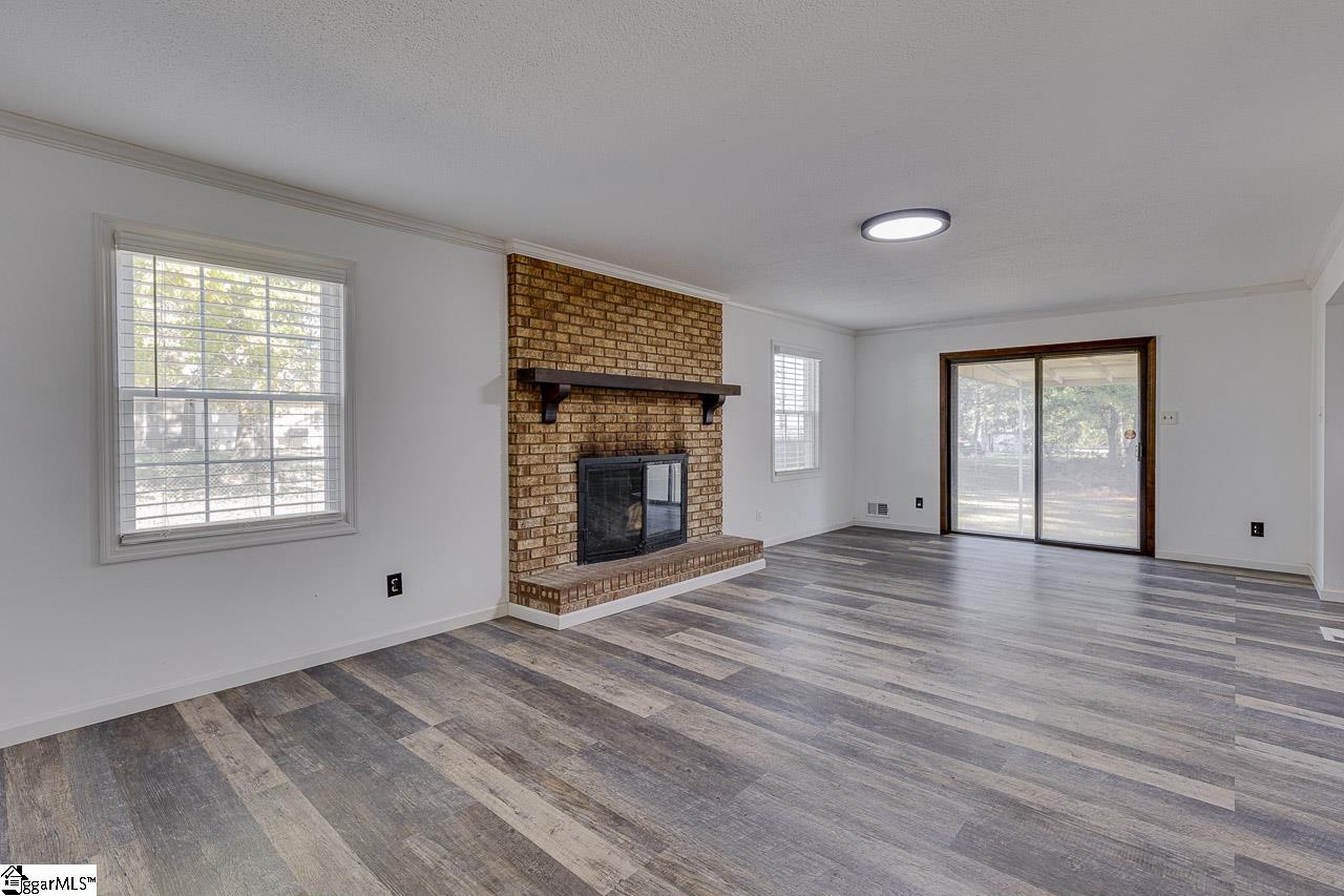 3622 Parris Bridge Road Boiling Springs, SC 29316 - Photo 5 of 33 Gallery Image 5