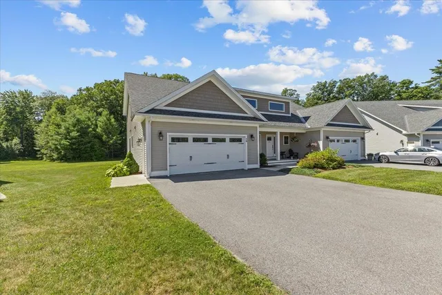 $652,000 | 76 Chase Court, Essex, VT 05452