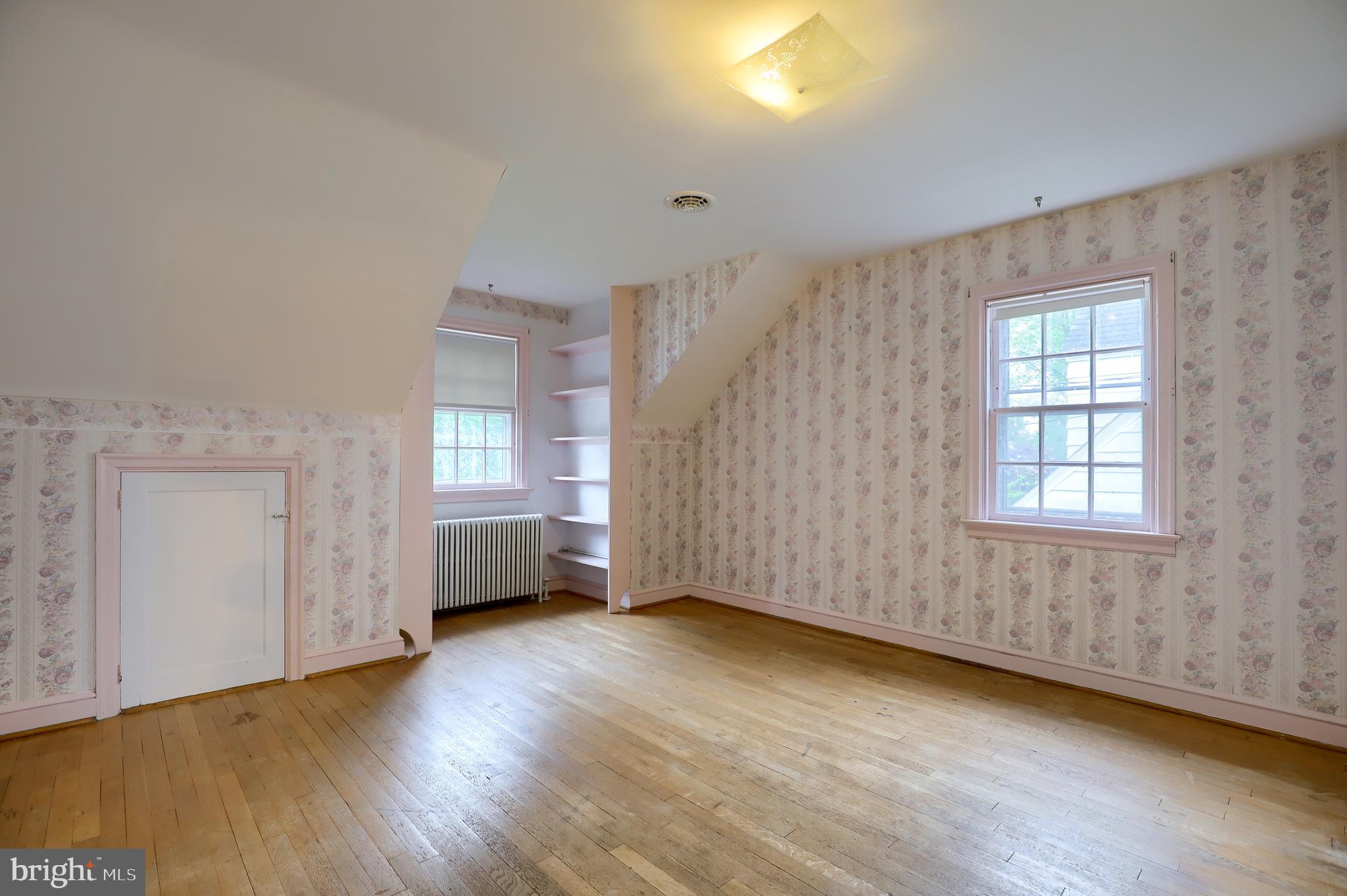 531 Pleasure Road Lancaster, PA 17601 - Photo 21 of 46 Front Dedroom # 2