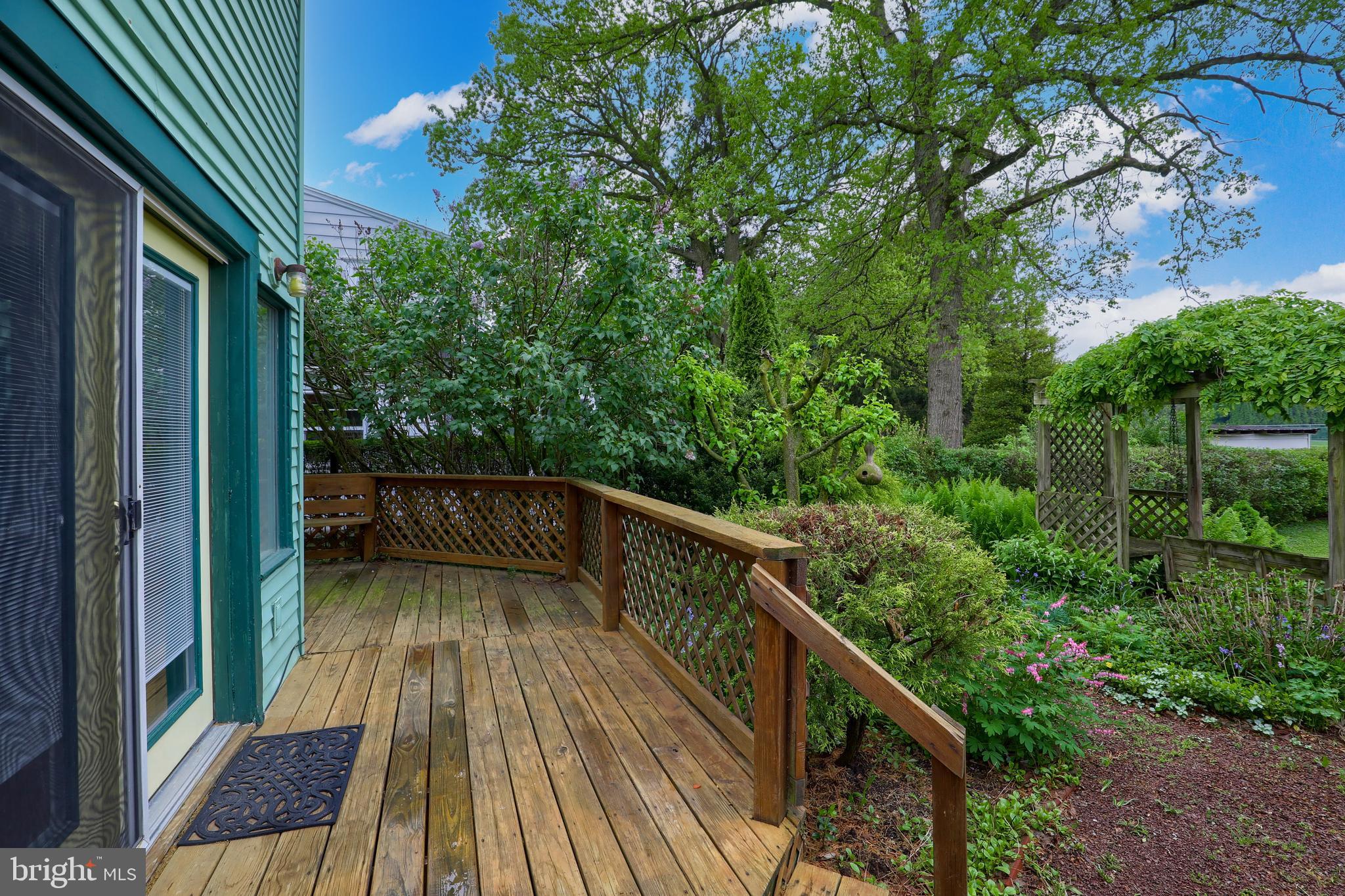 531 Pleasure Road Lancaster, PA 17601 - Photo 30 of 46 Rear Deck