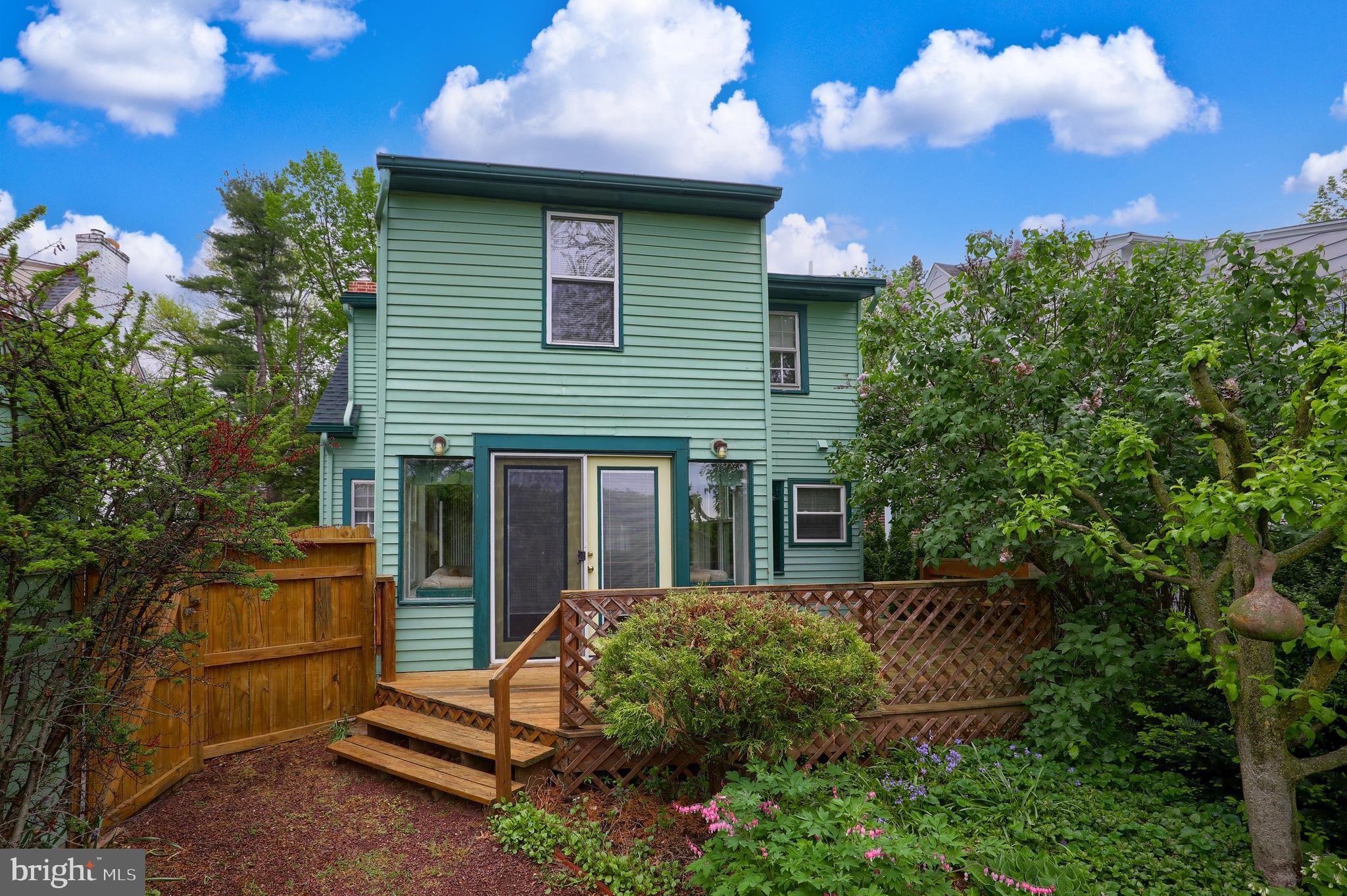 531 Pleasure Road Lancaster, PA 17601 - Photo 4 of 46 Rear View of House and Deck