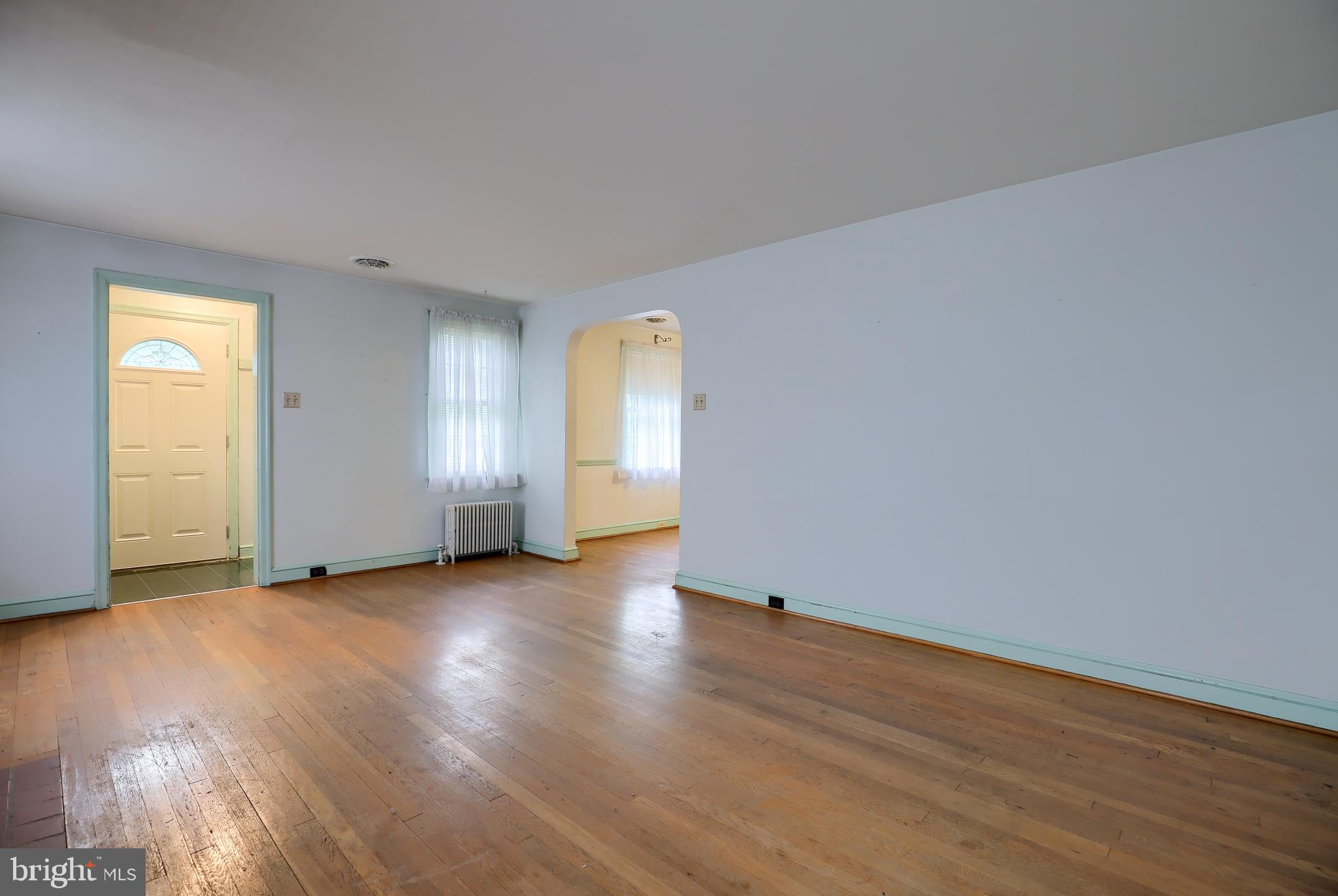 531 Pleasure Road Lancaster, PA 17601 - Photo 41 of 46 Living Room