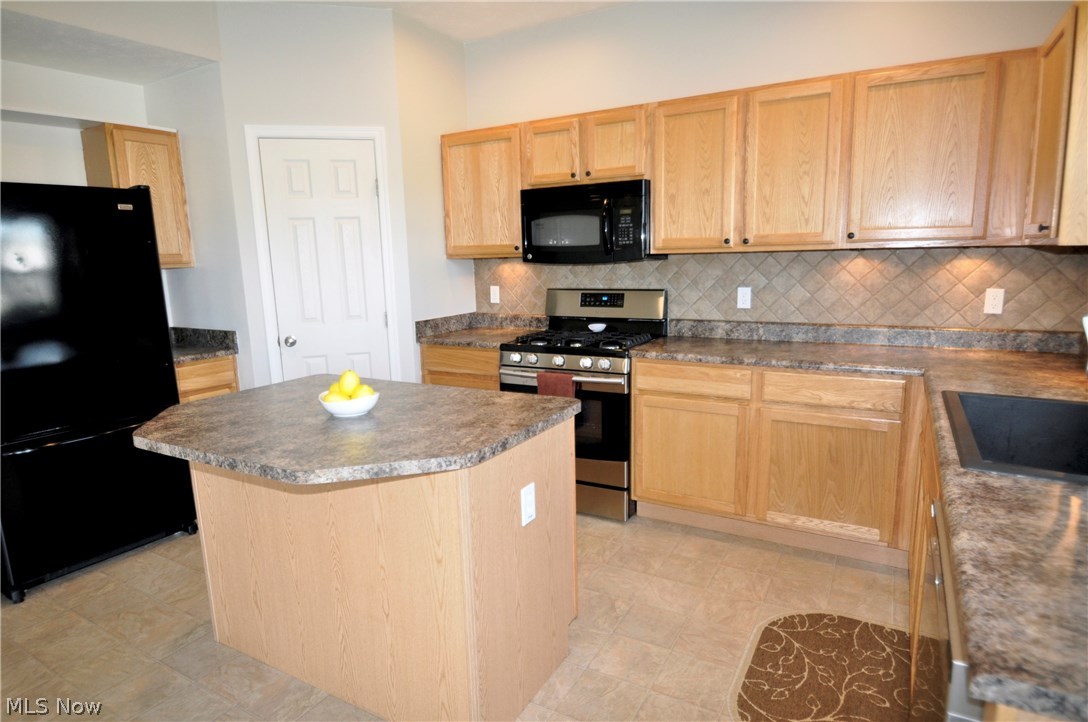 6272 Greenview Trail North Ridgeville, OH 44039 - Photo 8 of 31