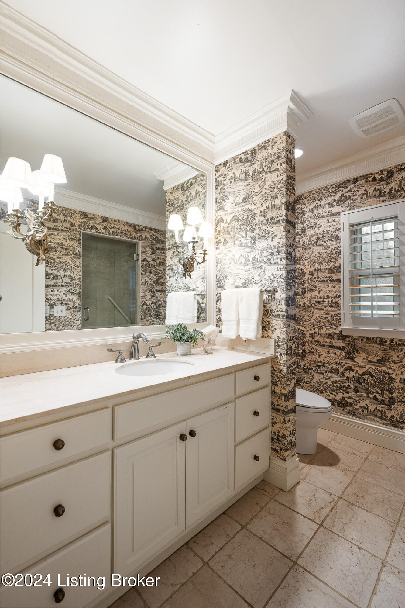 27 River Hill Road Louisville, KY 40207 - Photo 48 of 74 27 River Hill_interiors-38