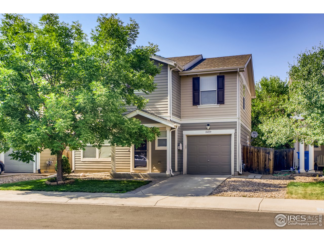 10439 Lower Ridge Road Longmont, CO 80504 - Photo 2 of 27 1 car garage