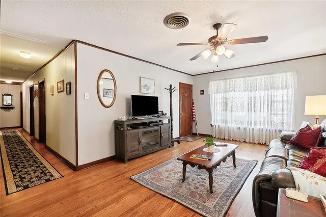 $465,000 | 1514 Ocean Drive, Metairie, LA 70005