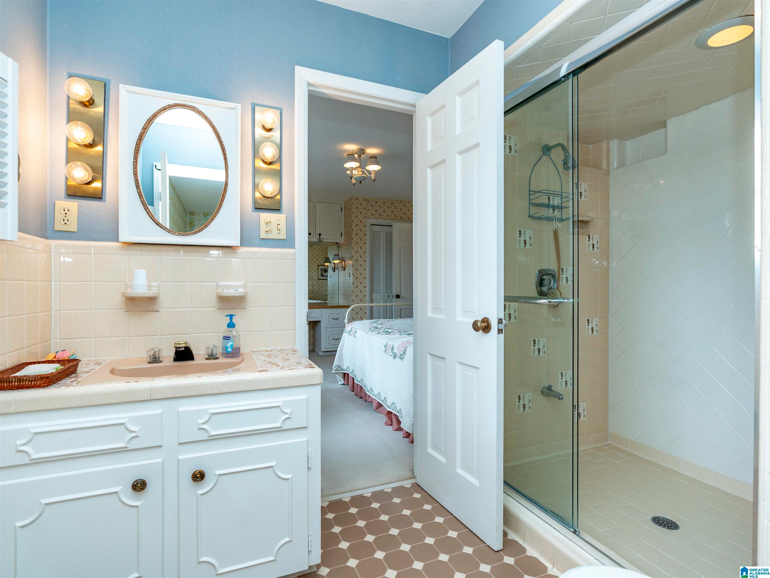 1463 Shades Crest Road Hoover, AL 35226 - Photo 33 of 69 Gallery Image 33