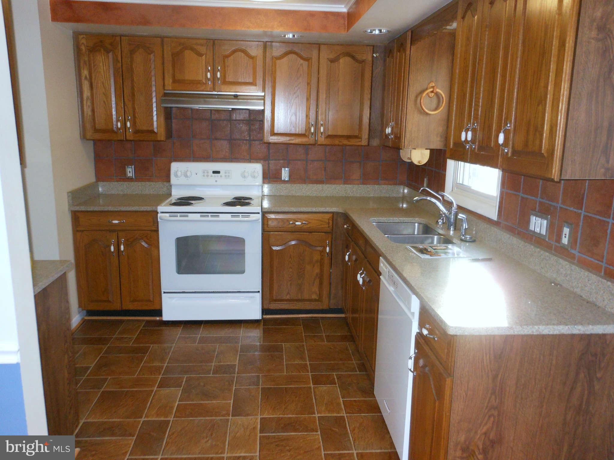 1527 Cedarhurst Road Shady Side, MD 20764 - Photo 6 of 23 Kitchen