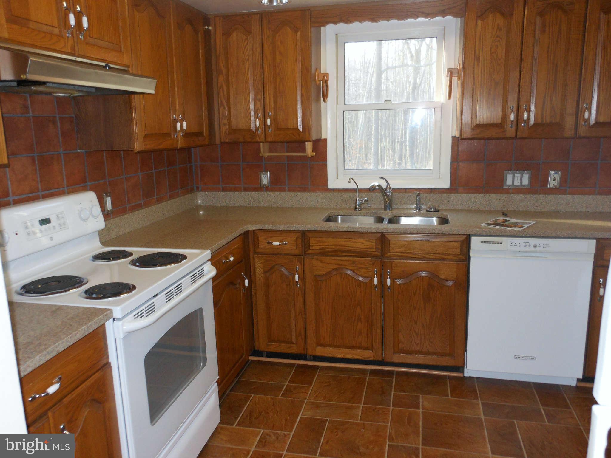 1527 Cedarhurst Road Shady Side, MD 20764 - Photo 7 of 23 Kitchen