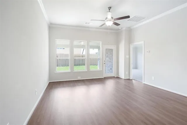 $1,950 | 1435 Cecilia Vines Drive, Conroe, TX 77301