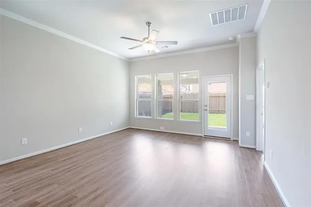 $1,950 | 1435 Cecilia Vines Drive, Conroe, TX 77301