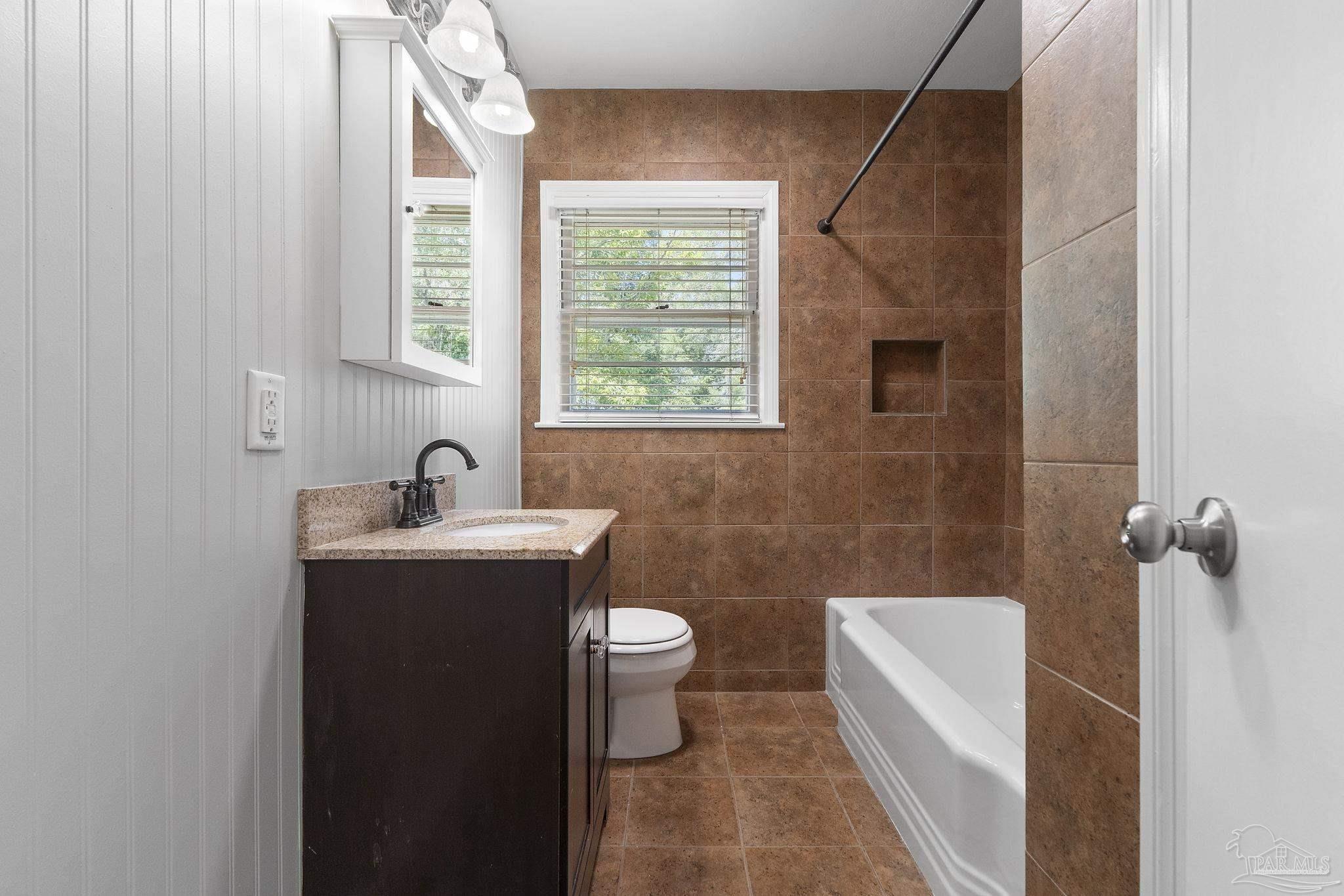 5589 Birch Street Milton, FL 32570 - Photo 21 of 71