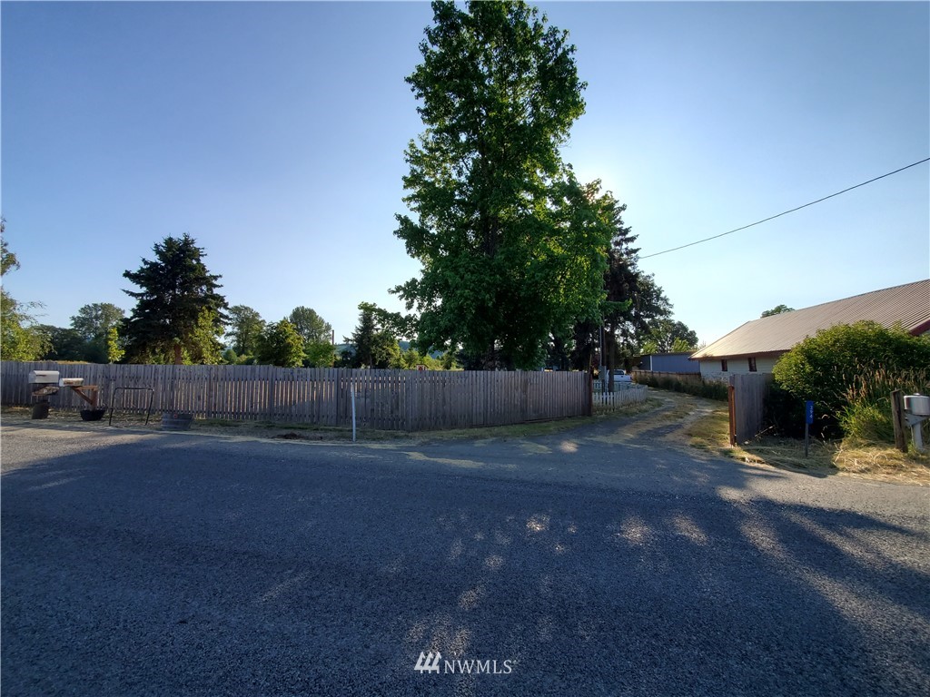 394 Boistfort Road Chehalis, WA 98532 - Photo 3 of 9