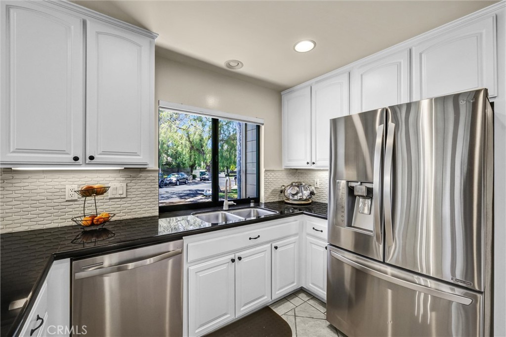 49 Pinewood Irvine, CA 92604 - Photo 17 of 36