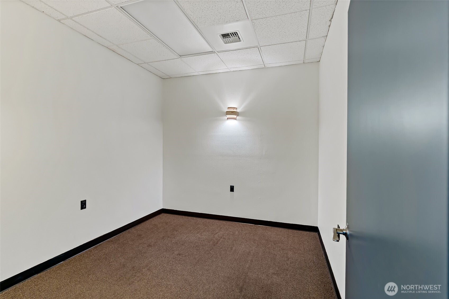 2501 Racquet Lane, Unit 101 Yakima, WA 98902 - Photo 4 of 13