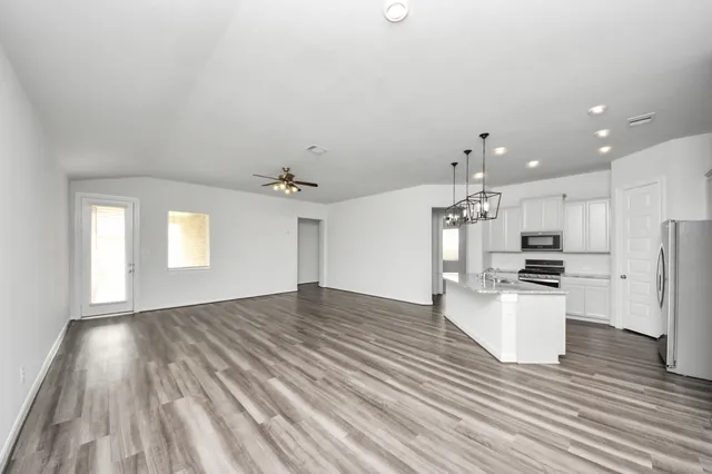 $2,500 | 8815 Arch Rock Drive, Cypress, TX 77433