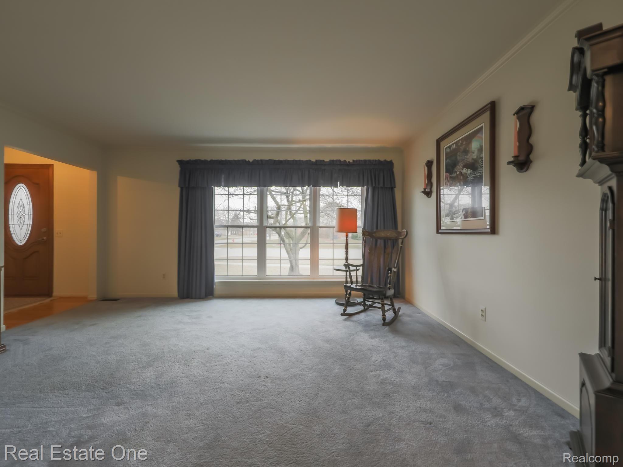 47039 Hanford Road Canton, MI 48187 - Photo 4 of 33 4-Hanford.jpg