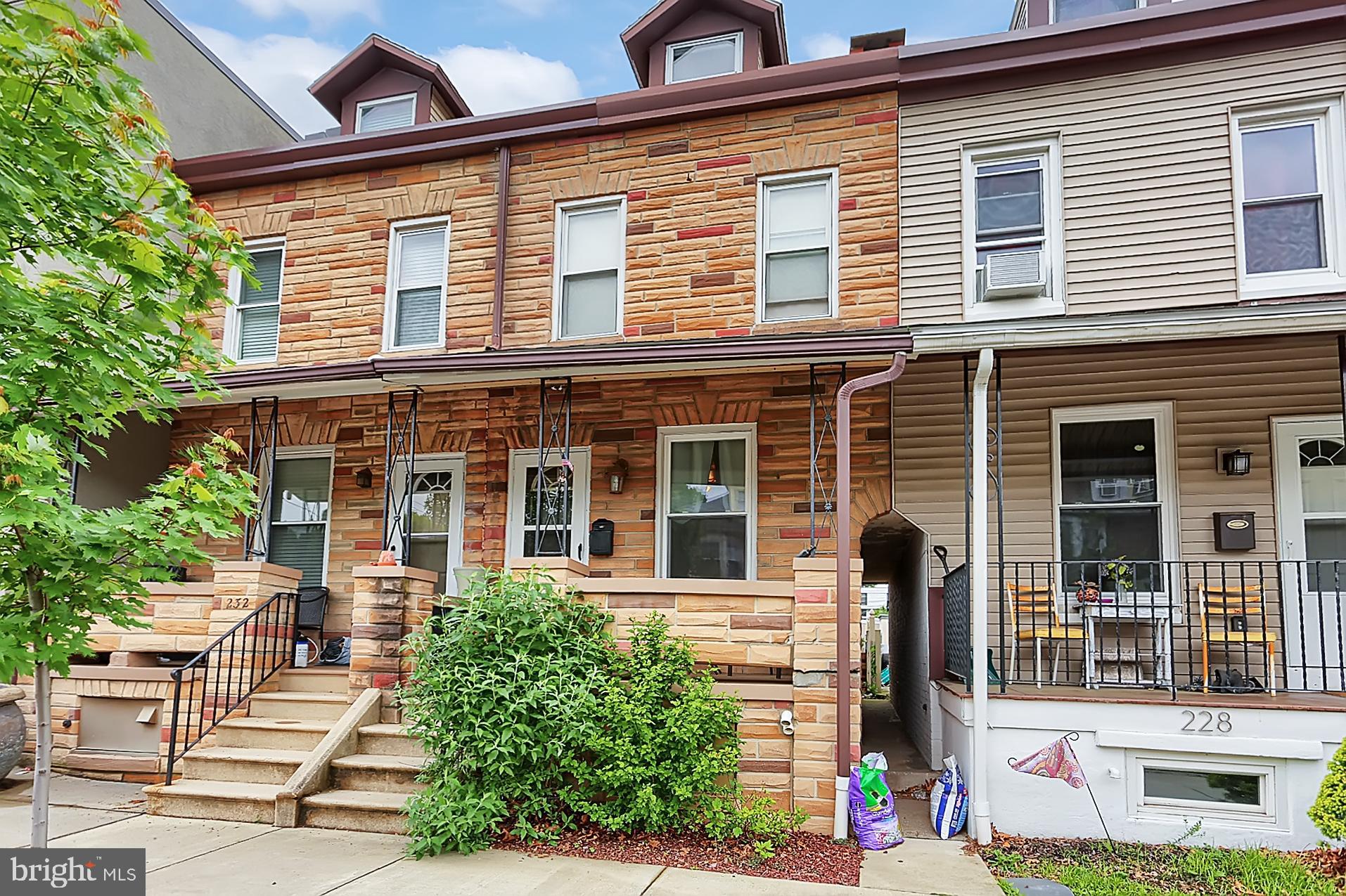 230 South 3rd Avenue Reading, PA 19611 - Photo 1 of 20