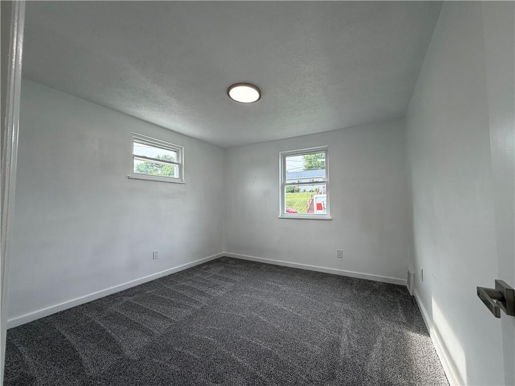 1316 Barkley Road McKeesport, PA 15133 - Photo 18 of 31