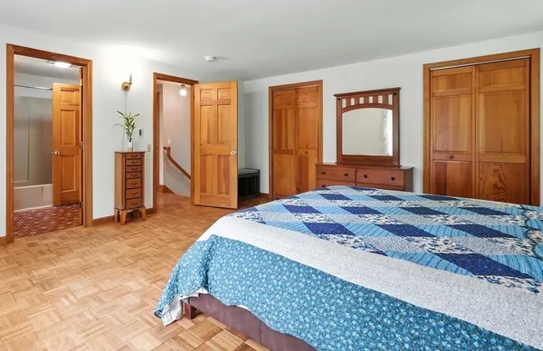 $760,000 | 178 West Pomeroy Lane, Amherst, MA 01002