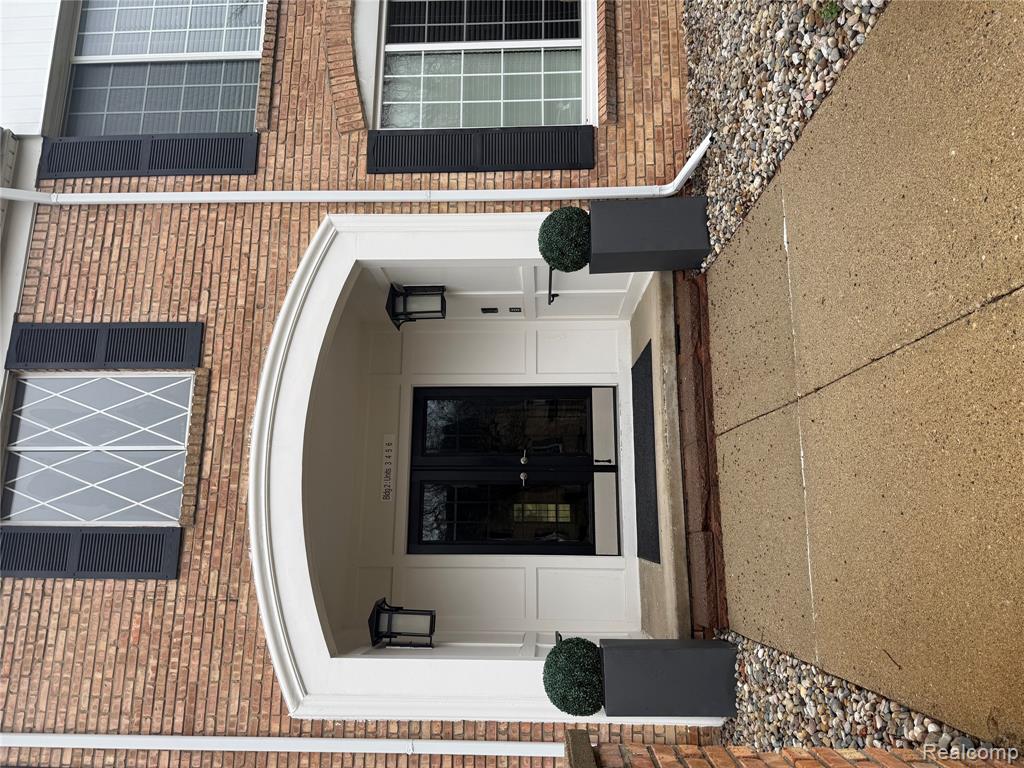 150 East Long Lake Road Bloomfield Hills, MI 48304 - Photo 2 of 22