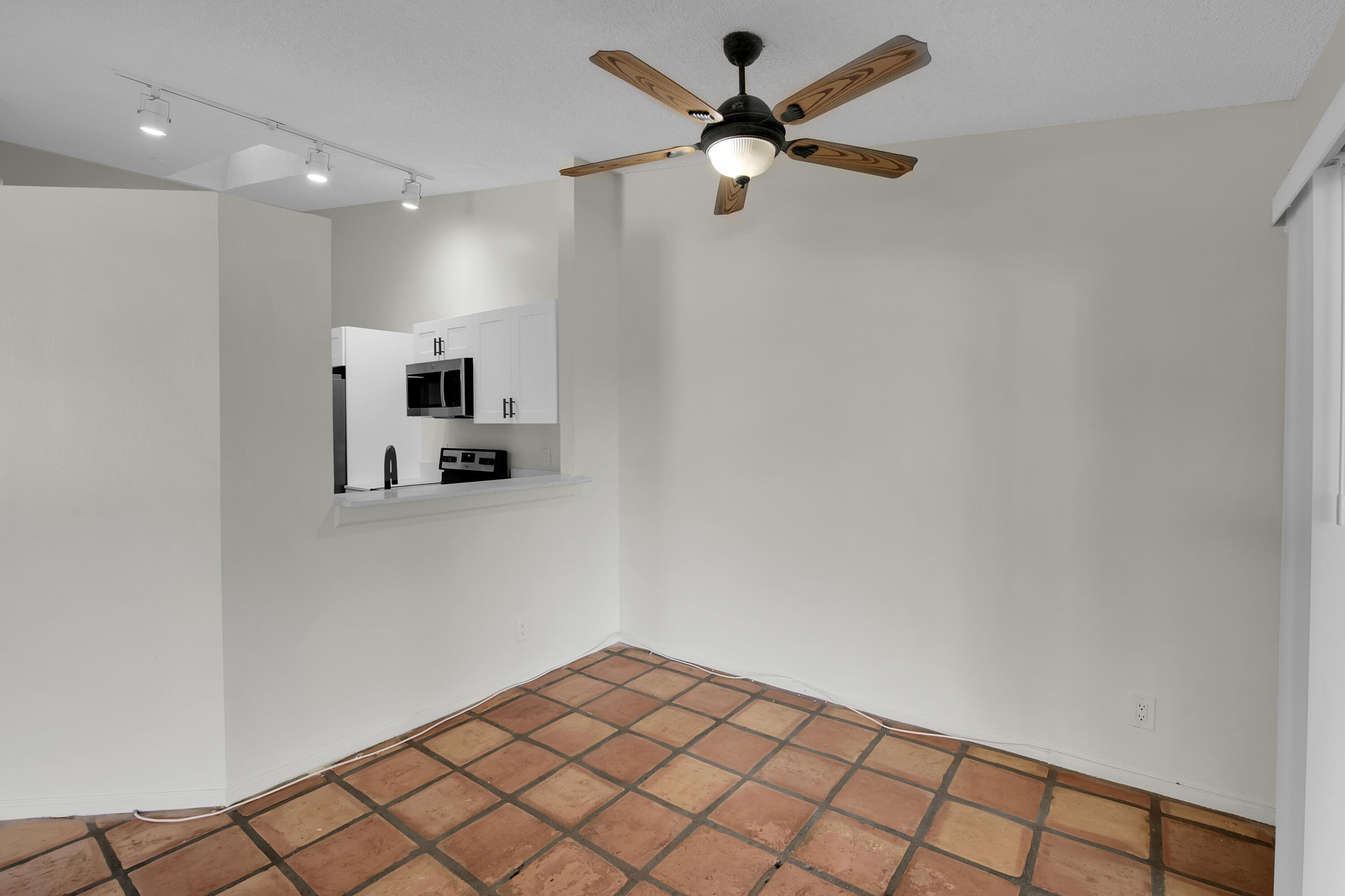 1893 Discovery Way Deerfield Beach, FL 33442 - Photo 15 of 43 1893-12