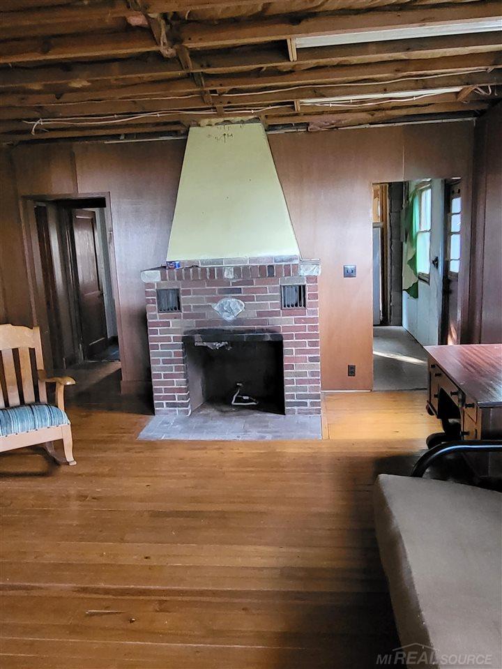 6357 Lakeshore Road Lexington, MI 48450 - Photo 15 of 22 50059603-14.JPG