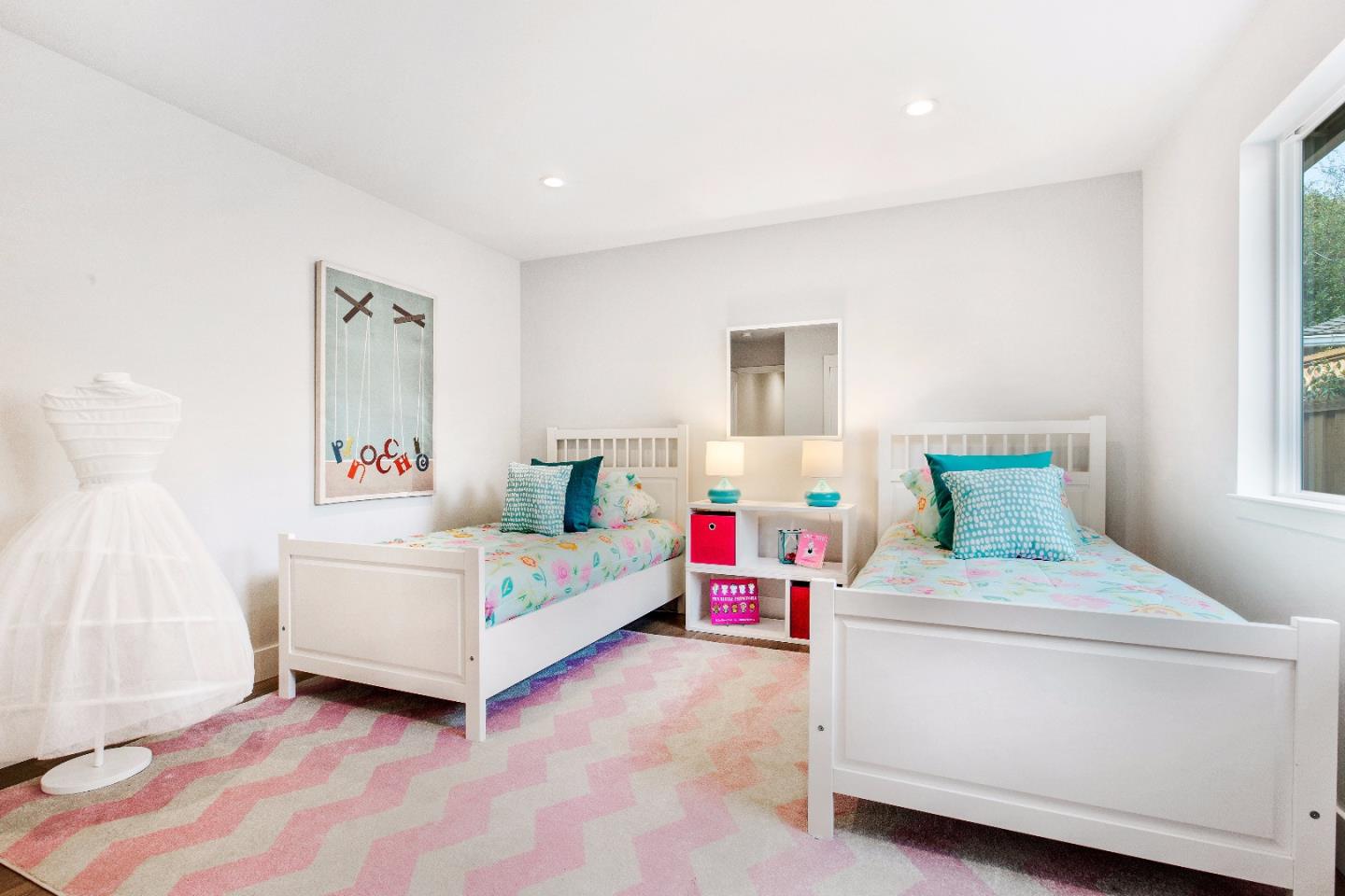489 Bloomfield Road Burlingame, CA 94010 - Photo 22 of 30 Gallery Image 22
