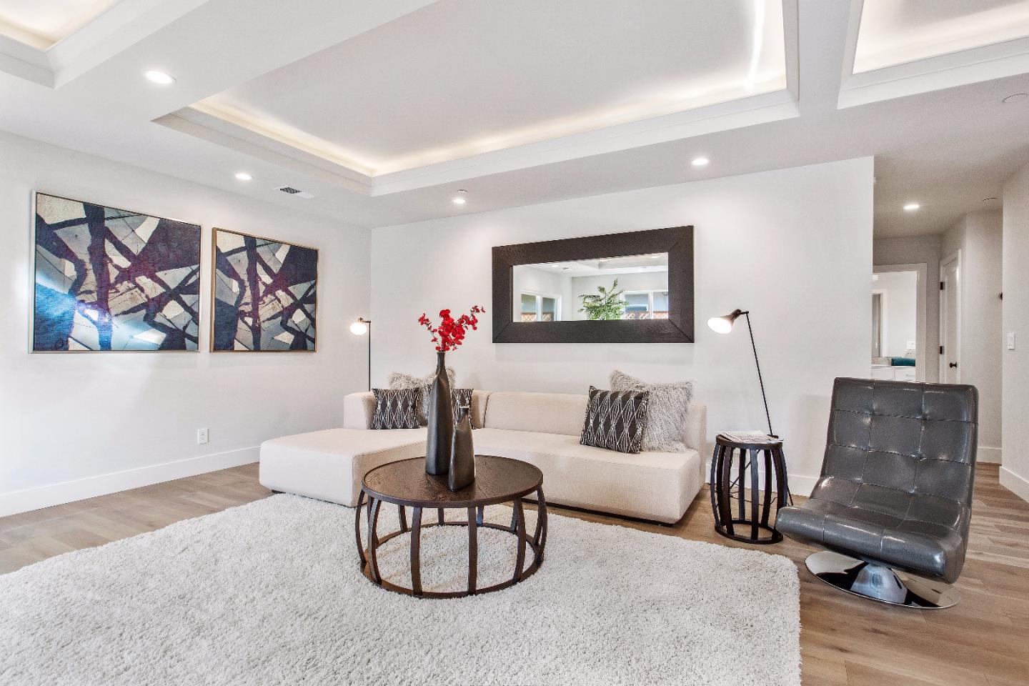 489 Bloomfield Road Burlingame, CA 94010 - Photo 3 of 30 Gallery Image 3