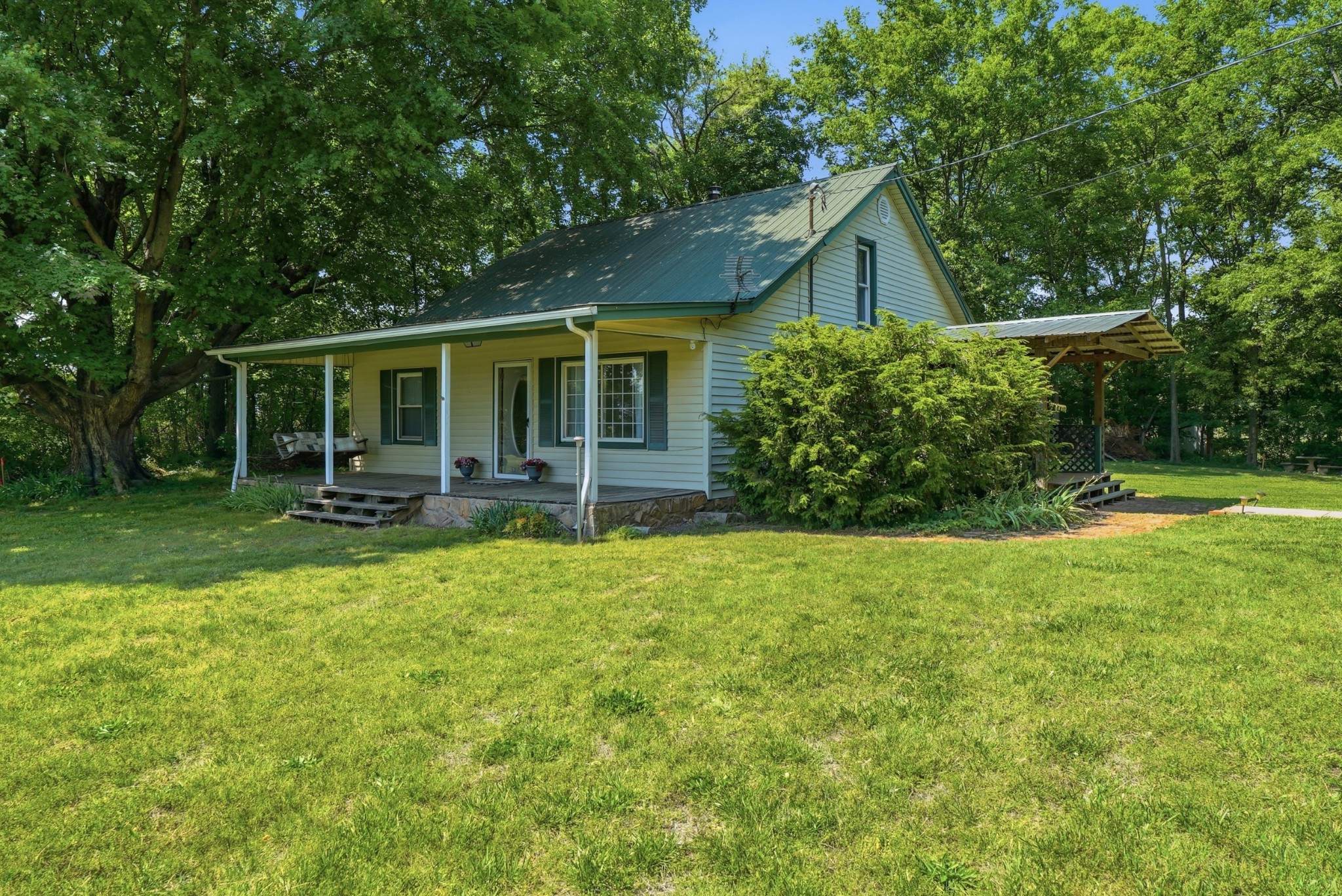6471 Highway 161 Springfield, TN 37172 - Photo 4 of 57 a front view of house with yard and green space