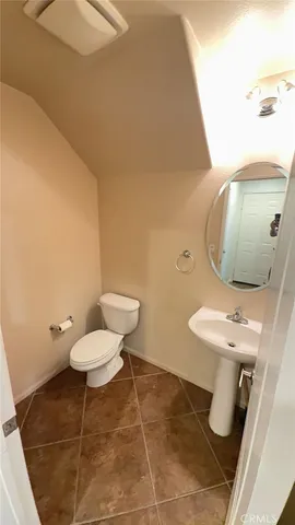 $2,300 | 30505 Canyon Hills Road, Unit 2102, Lake Elsinore, CA 92532