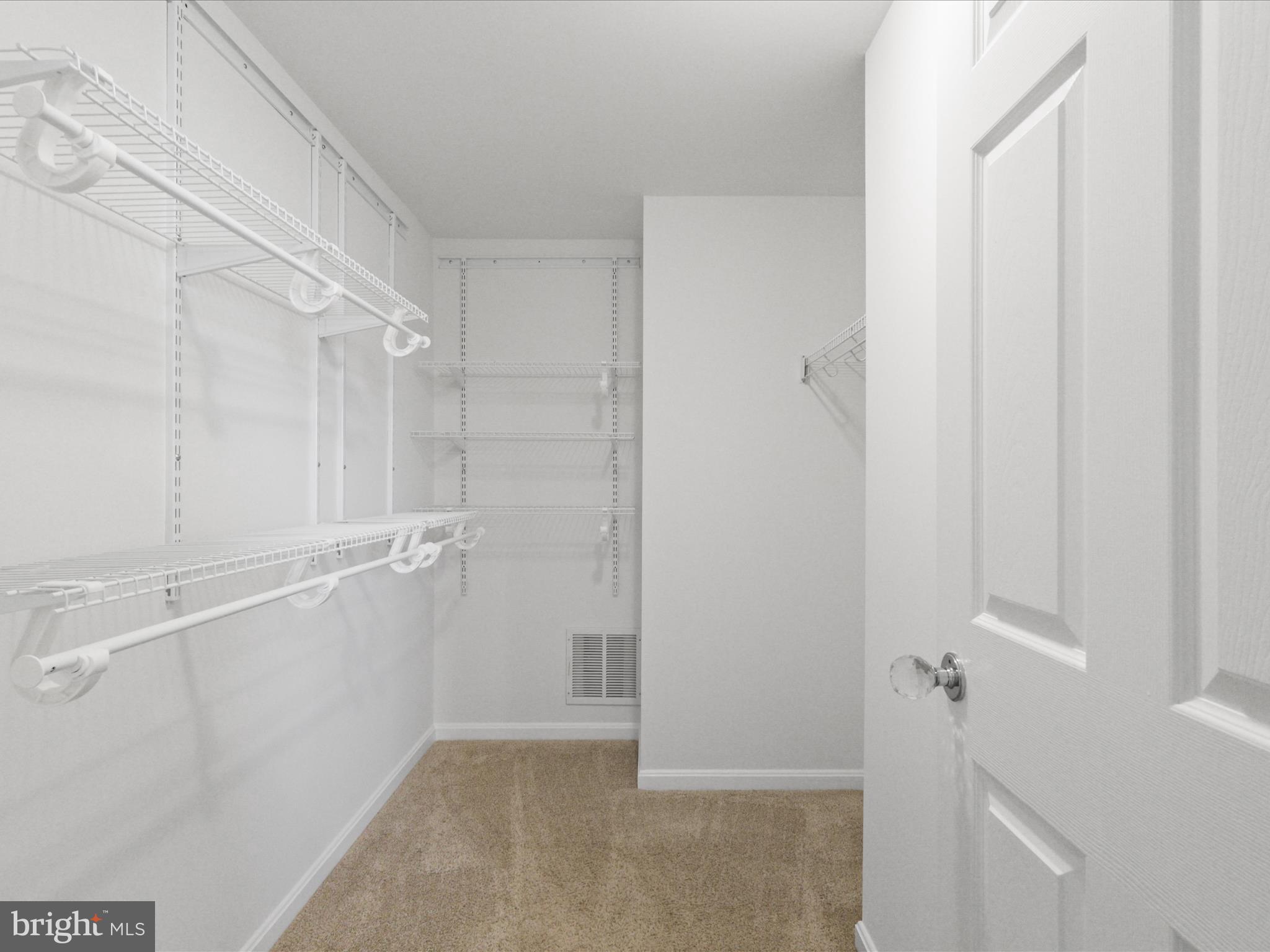 14592 Kylewood Way Gainesville, VA 20155 - Photo 21 of 60 a view of bathroom